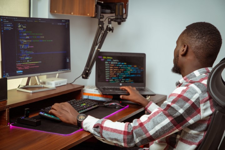CQP ASSISTANT(E) INFORMATIQUE ET MULTIMÉDIA